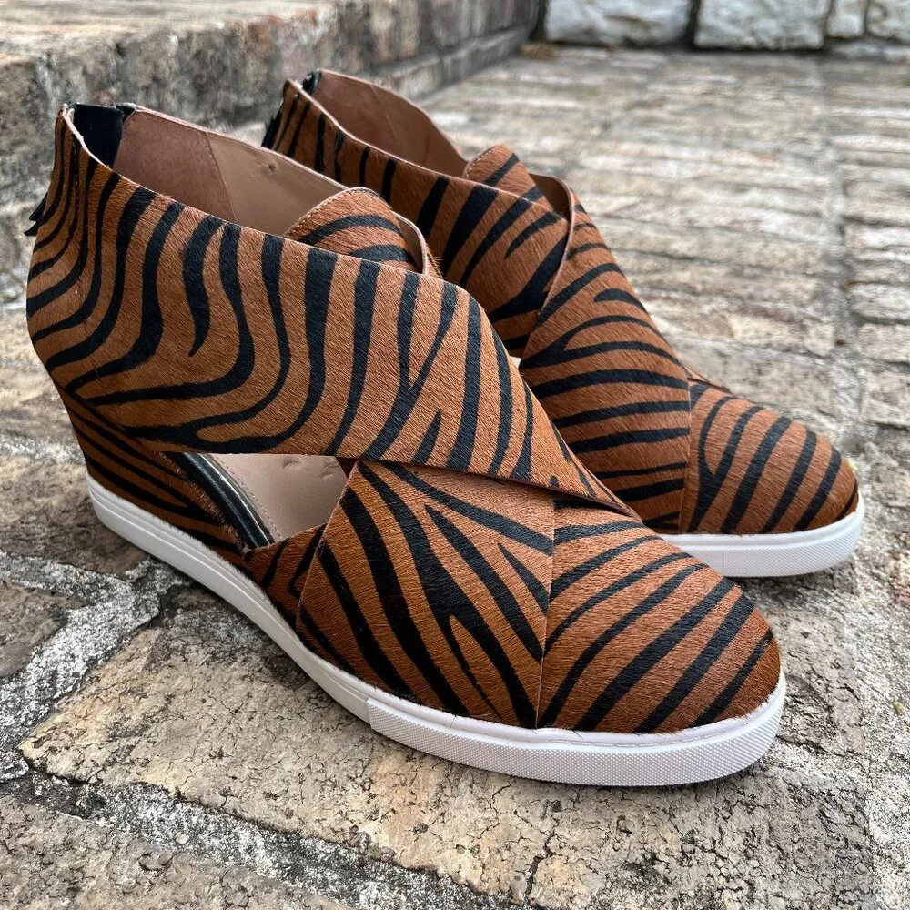 Linea Paolo Faith Wedge Sneaker Women 12M Tiger Stripe Calf Hair Statement Shoes